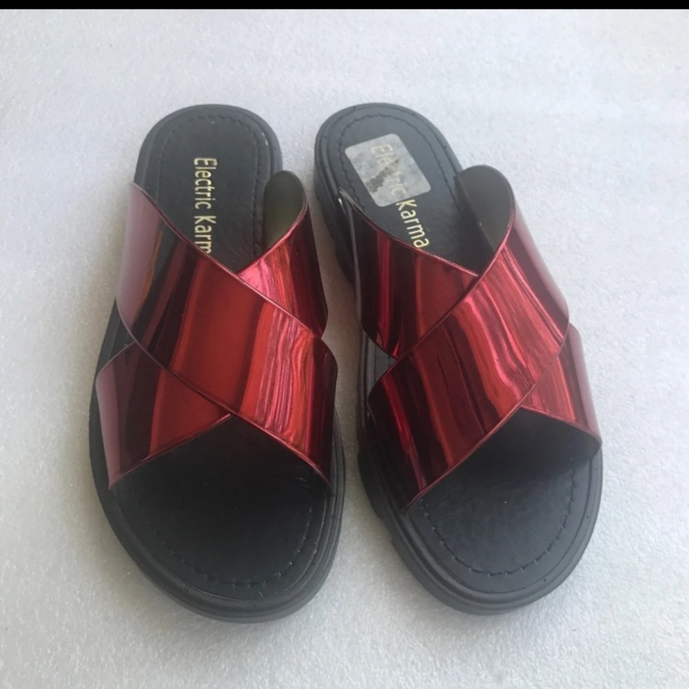 Electric Karma Slip on sliper - size 7